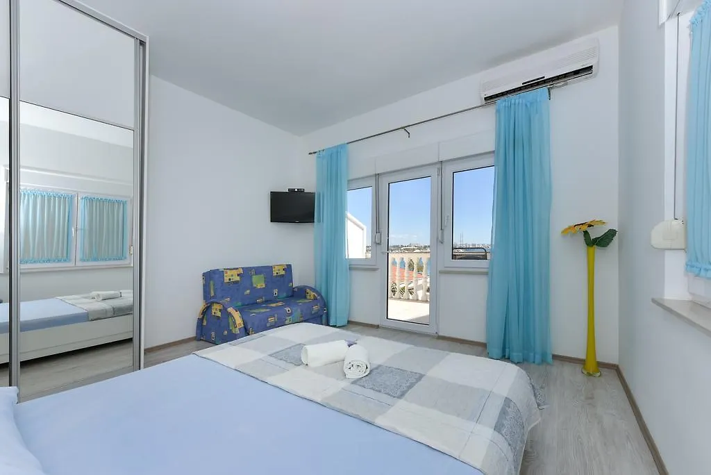 Apartments Marta Ζαντάρ
